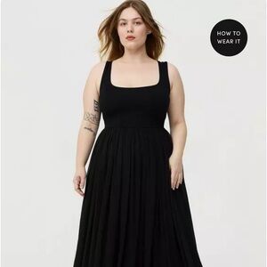 torrid 1x Black Square-Neck Maxi chiffon textured Dress black